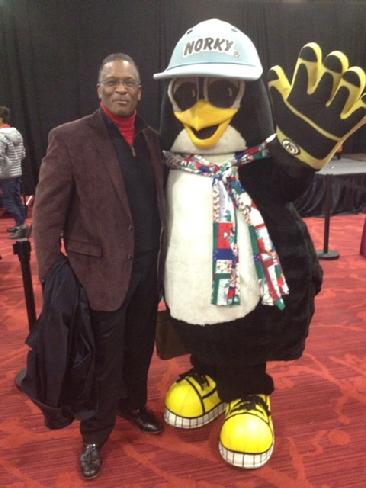 NORKY, DAVE CLARK, CHRISTMAS PARADE, RED CARPET
